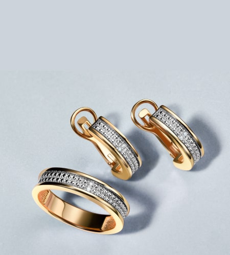 Faded Grandeur Stud Earrings